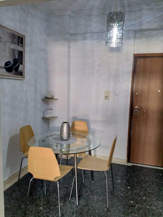 A Convenient Apartment In The Heart Of أثينا المظهر الخارجي الصورة
